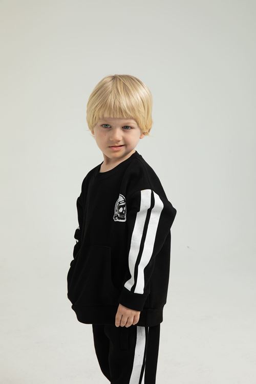 ŞERİT BASKI DETAYLI ERKEK ÇOCUK TAKIM