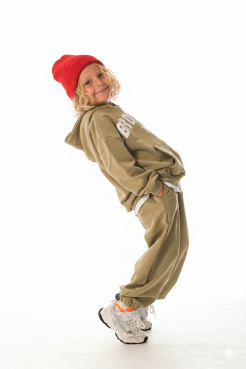 KAPŞONLU -BEYAZ ETEK DETAYLI  ÇOCUK EŞOFMAN TAKIMI